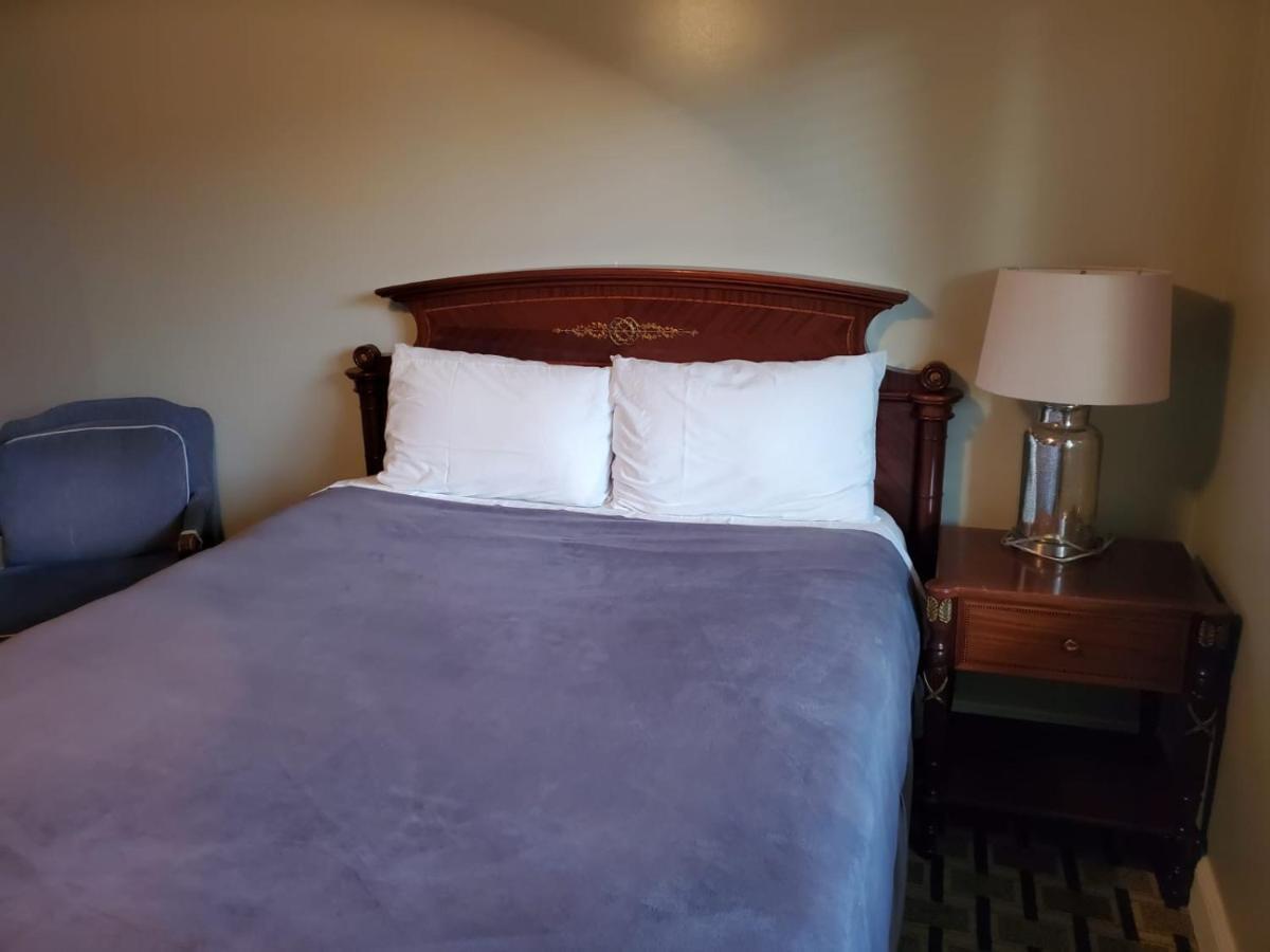 Golden Gate Lodging Plattsburgh Esterno foto