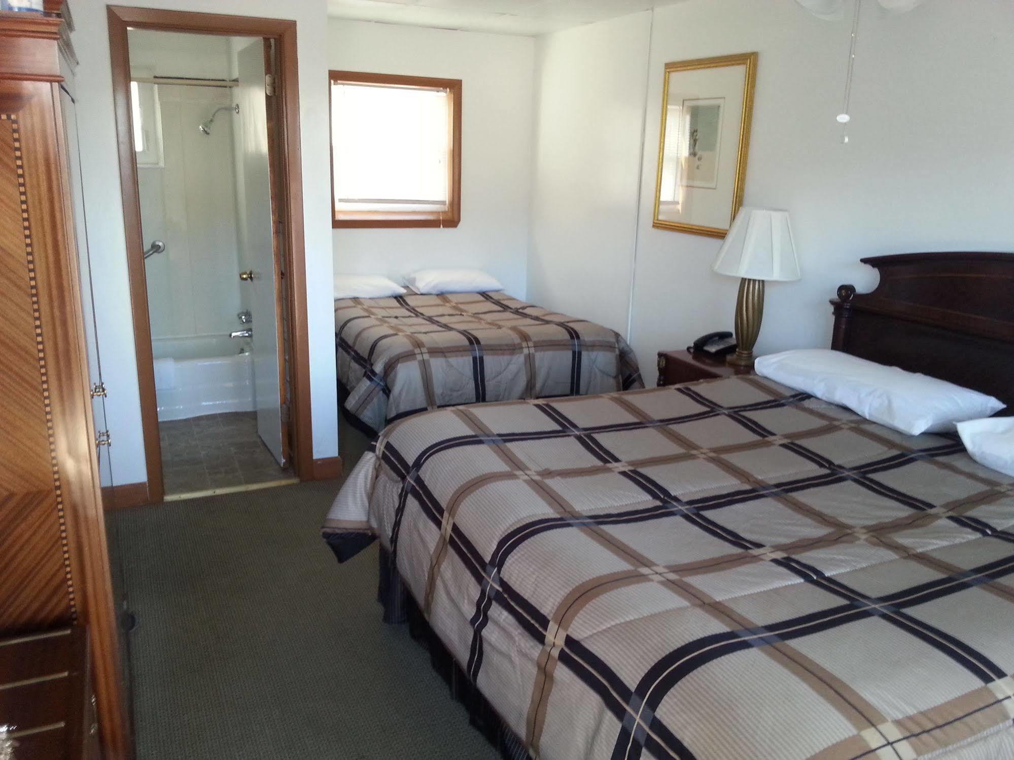 Golden Gate Lodging Plattsburgh Esterno foto